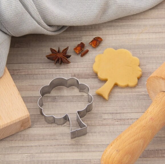 Vykrajovačka nerez strom