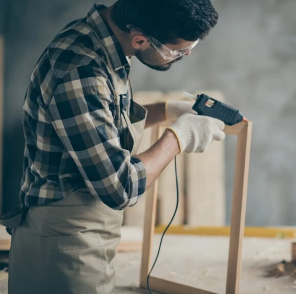 Pistole tavná UH GUN+tavné tyč. 2 ks