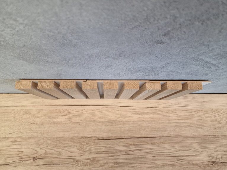 Lamelový SLAT panel masiv dub Masolo 35-15 bílý nosič