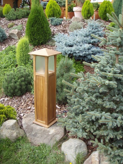 LUCIO II - lampa z teaku