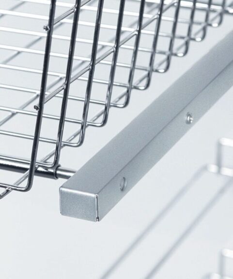 výsuvný šatní koš  bílý epoxid