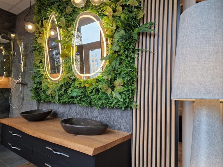 Lamelový SLAT panel masiv dub Masolo 22-18 černý nosič