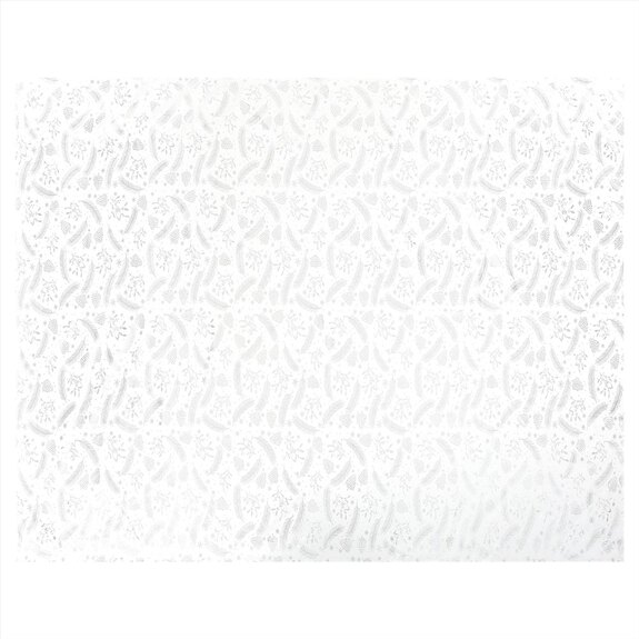 Ubrus - stříbrný vánoční vzor, 100% polyester, 130 x 160 cm.