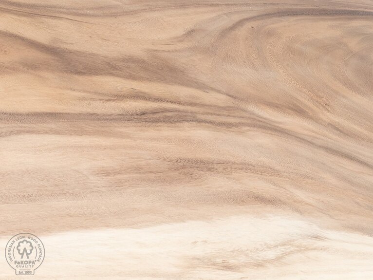 TRUNK VIII - lavice ze suaru