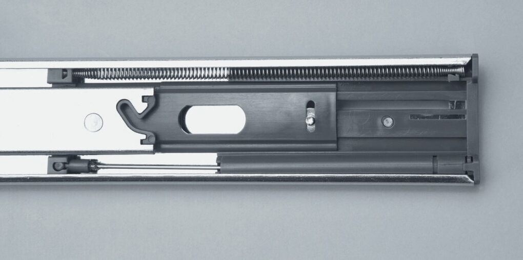 Ložiskový plnovýsuv s tlumením  450mm
