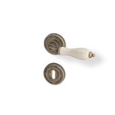 Rozetové kování Antik