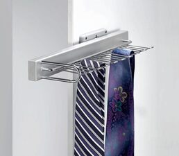 Výsuvný věšák na kravaty a opasky, 155x430x80 mm  chrom - hliník eloxovaný