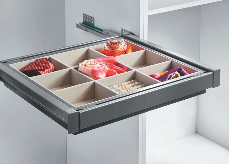 Pořadač na doplňky antracit