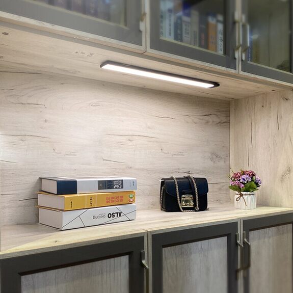 LED svítidlo MANA 3,5W 270lm 1500mAh 400x40x8,8mm bílá neutrální