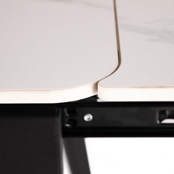 Jídelní stůl HT-405M