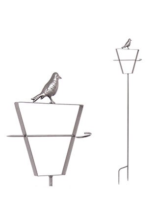 Zápich zahradní kovový UM0826 k napíchnutí lojové koule.