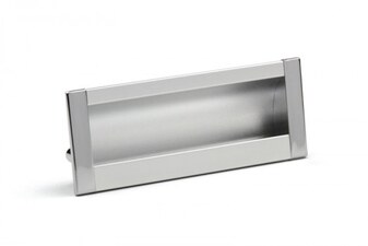 Úchytka TULIP Concava stříbrná lesklá