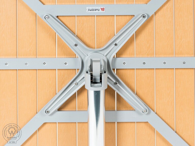 MANUEL III - jídelní stůl