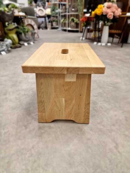 Masivní dubová štokrle design Naj Atekim st001