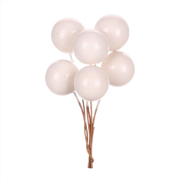 Koule na drátku, bílá barva. Cena za 1sáček (36ks).