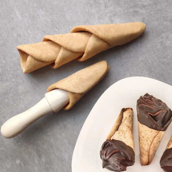 Formička dřevo kornoutky 1 ks